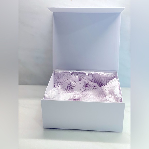 Cartier Magnetic Gift Box - Picture 4 of 10